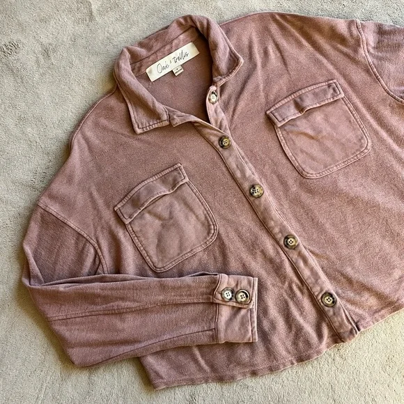 Oak & Trellis Reverse French Terry Shacket - Picture 6 of 13